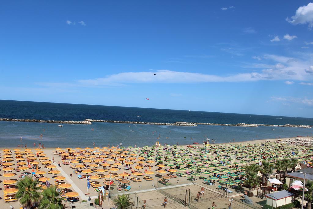 Hotel Brenta Viserbella di Rimini Exterior foto